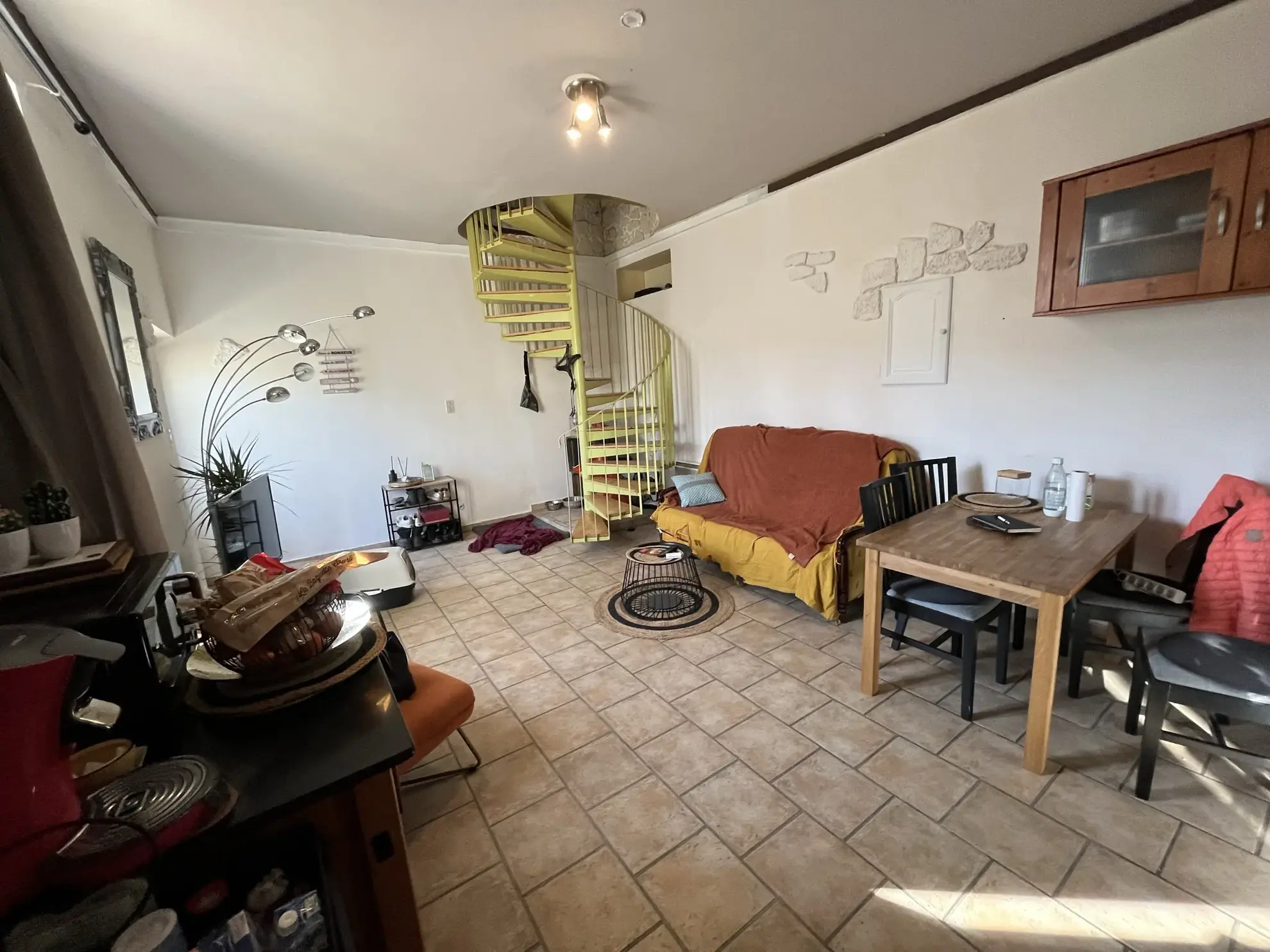Appartement 52m2 avec Cour Intérieure à Malaucène 