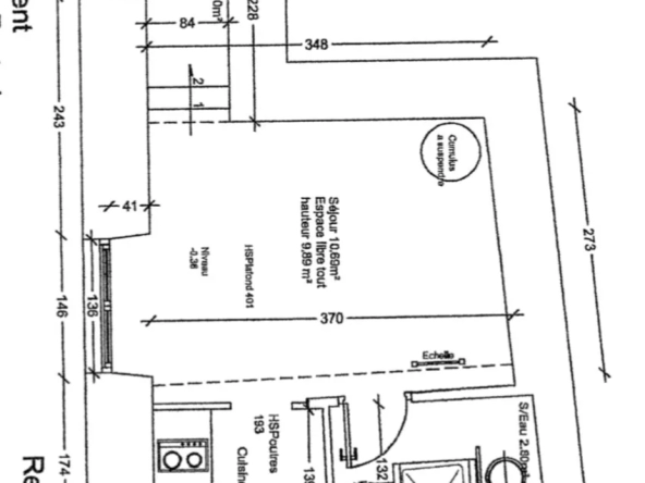 Studio à vendre à Bordeaux - Proche du centre-ville et des commodités 
