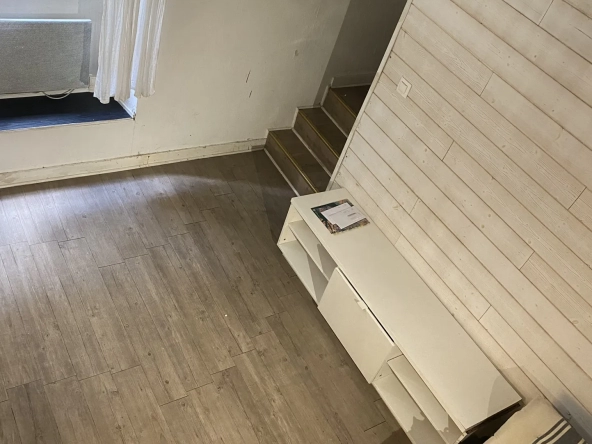 Studio à vendre à Bordeaux - Proche du centre-ville et des commodités 