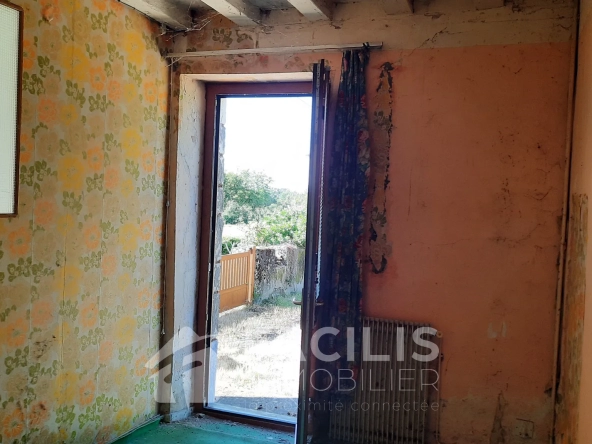 EXCLUSIF FACILIS IMMO. LONGERE 4KMS ST CLEMENT DE LA PLACE/ 3KMS BECON LES GRANITS 
