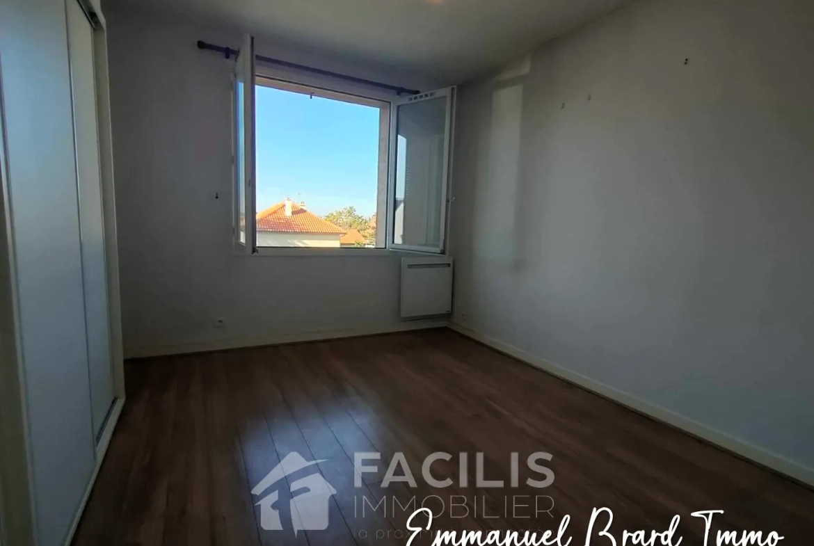 Appartement Type 4 avec balcon à Poitiers centre 