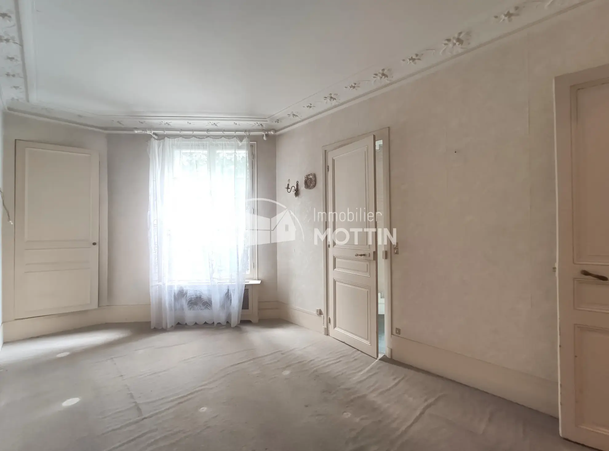 Appartement F3 à Vitry-Sur-Seine proche du RER.C 