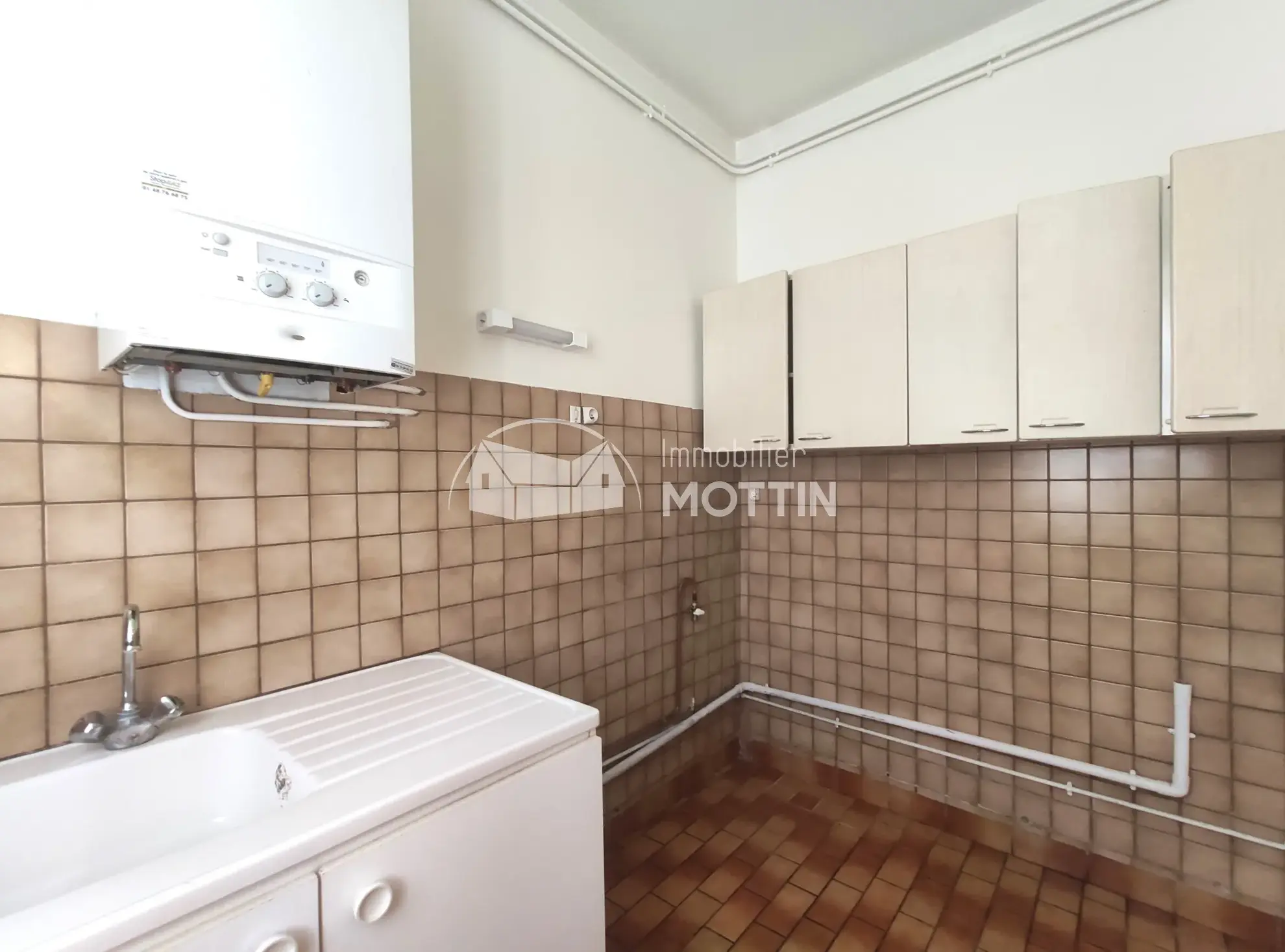 Appartement F3 à Vitry-Sur-Seine proche du RER.C 