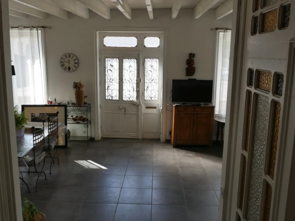 Maison de 188 m2 avec jardin, cave et garage à Montbrison 