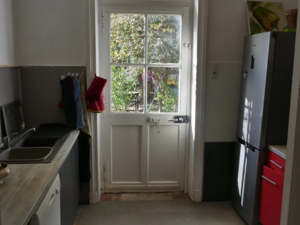Maison de 188 m2 avec jardin, cave et garage à Montbrison 