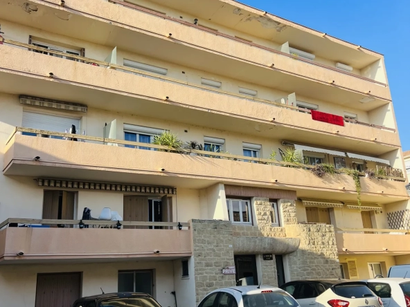 Appartement Type 5 de 98m2 à Lunel avec Parkings Communs