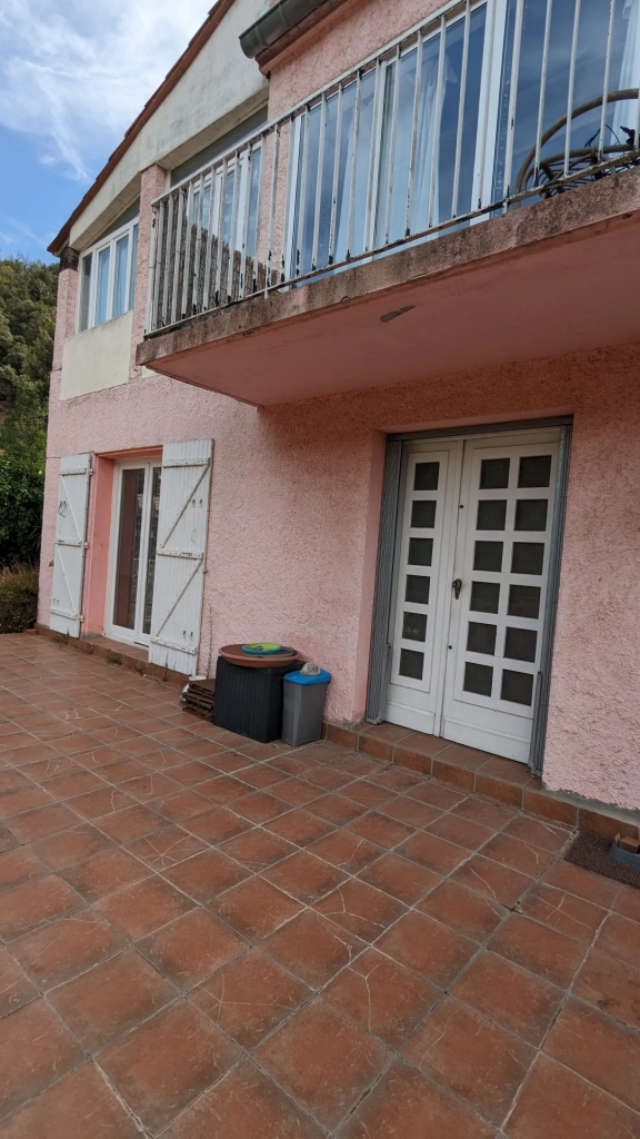 Maison 4 faces sur terrain boisé de plus de 1000m2 à Sorede