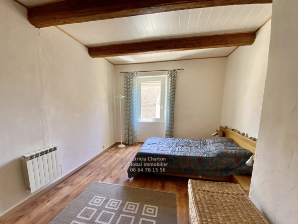 Maison de village avec garage à Montouliers 34310 