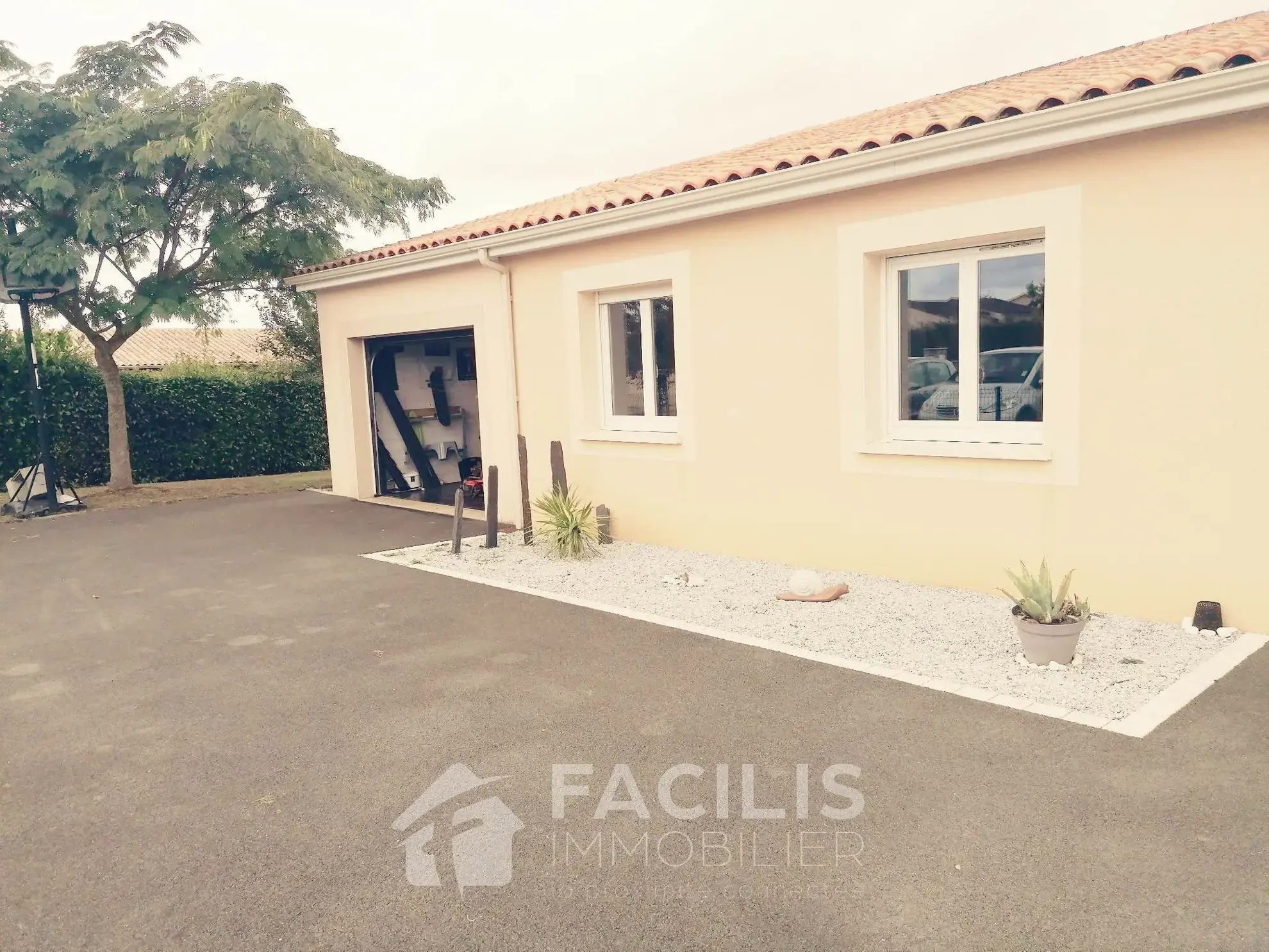 Agréable maison de plain-pied à Vouillé 86190 
