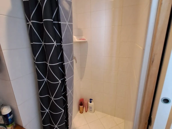 Studio à vendre à Suresnes avec vue agréable sans vis-à-vis 