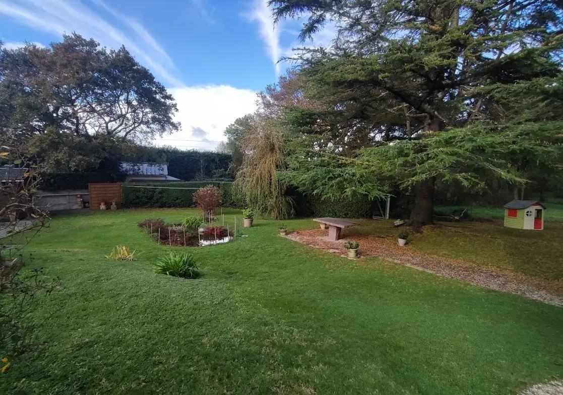 Belle maison 85m2 avec jardin arboré de 700m2 et garage de 36m2 à Saint Nazaire - Brais 