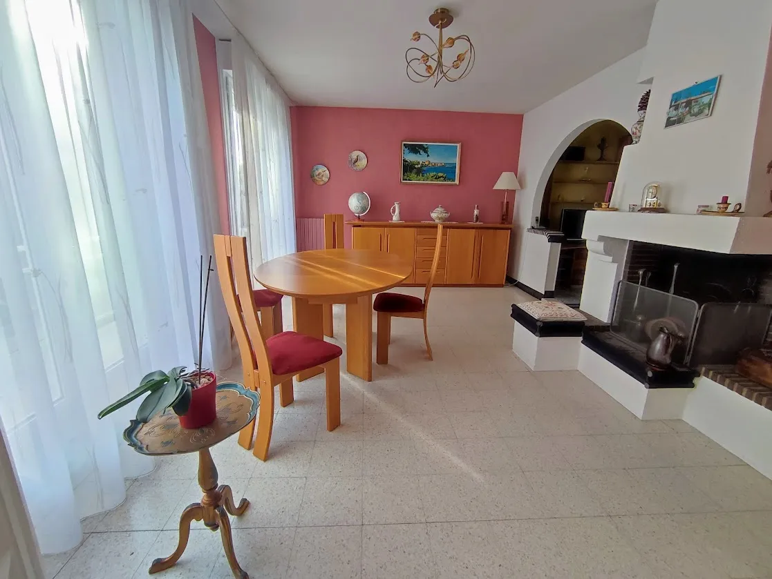 Belle maison 85m2 avec jardin arboré de 700m2 et garage de 36m2 à Saint Nazaire - Brais 