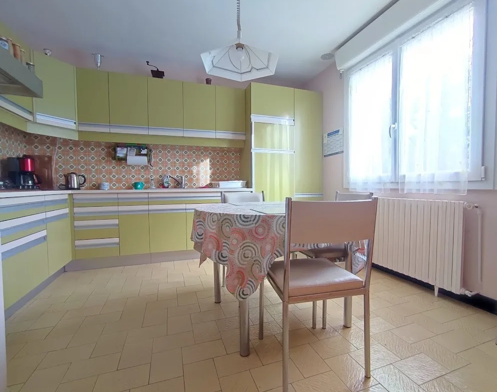 Belle maison 85m2 avec jardin arboré de 700m2 et garage de 36m2 à Saint Nazaire - Brais 