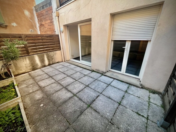 Vente Appartement T2 avec terrasse et 2 places de parking à Nîmes