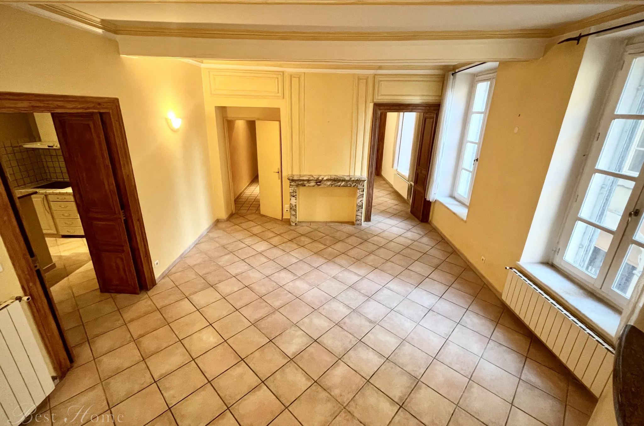 Vente appartement à Nîmes hypercentre avec 4 chambres 