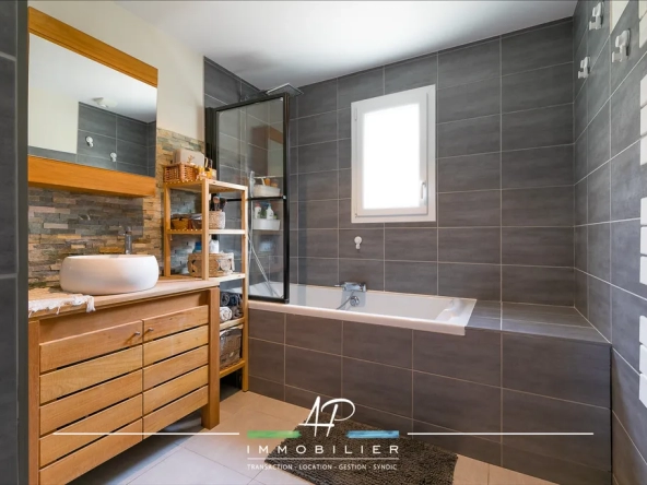Maison de plain-pied, 3 chambres à Beire-le-Chatel 
