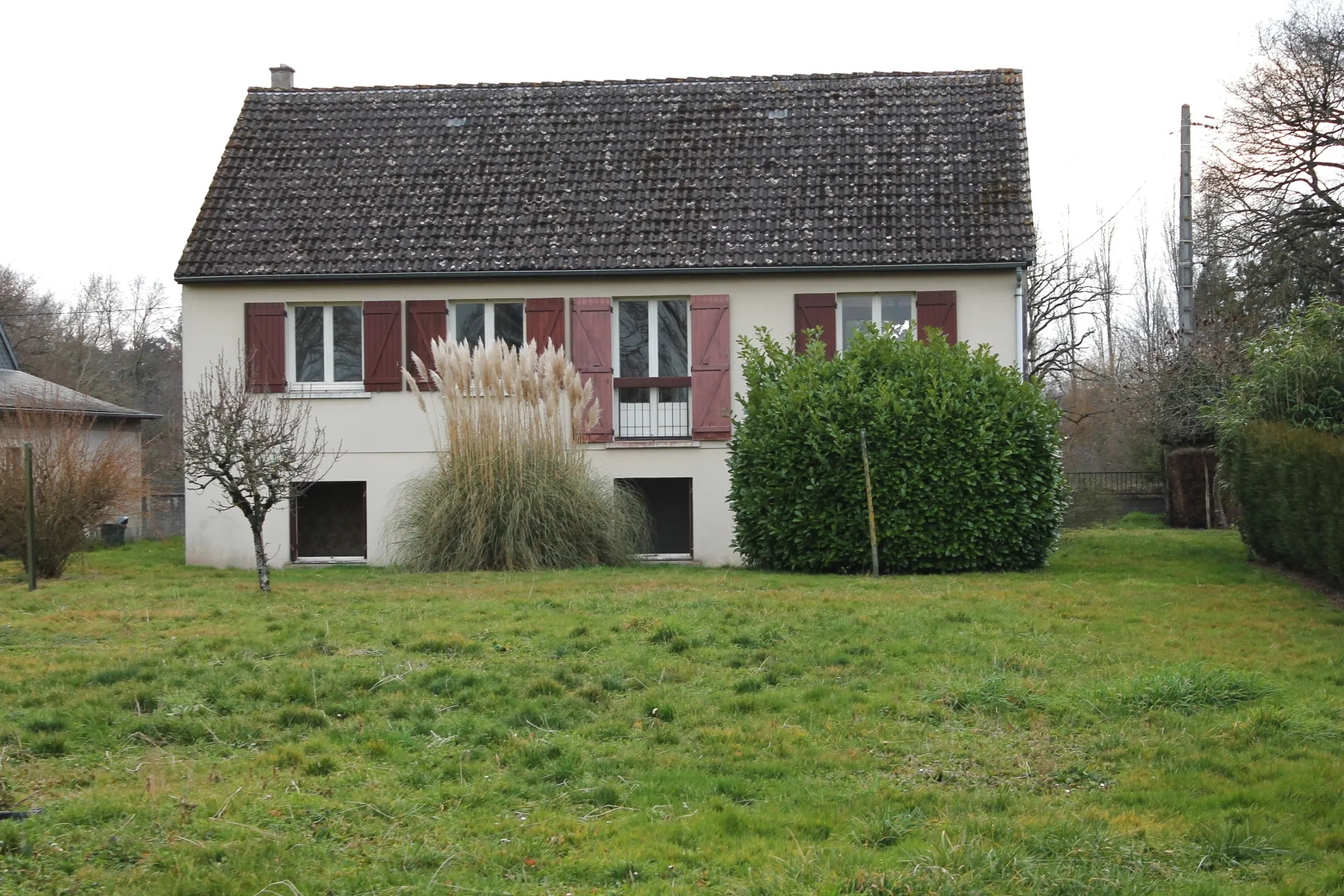 Maison sur sous-sol avec verger à Cerilly - 3300m2 