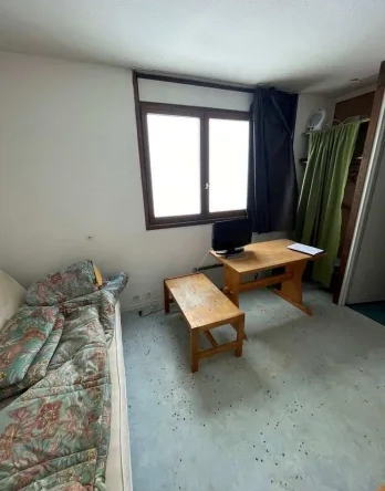 Arette : Studio de 14m2 à 7 000 euros 