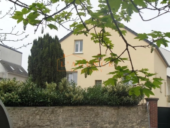 Appartement investissement proche gare de Meaux - 32m2 - 689€