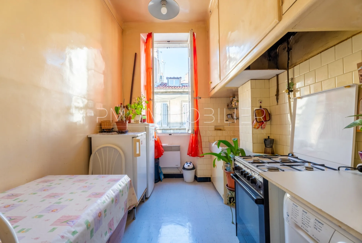 Appartement de type 2 à Marseille 