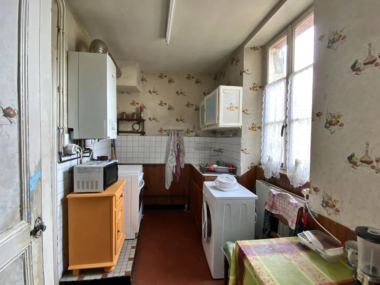 Maison de bourg à rénover entièrement - Région Provins 