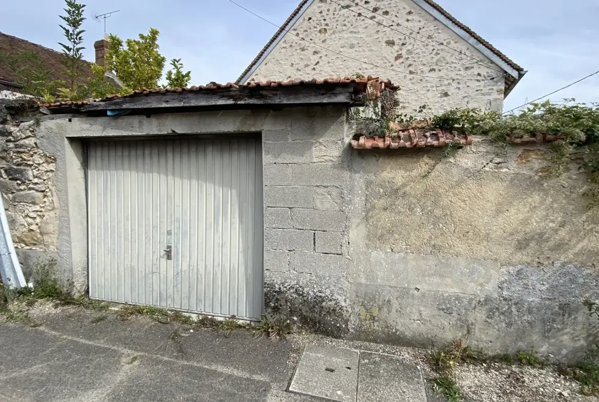 Maison de bourg à rénover entièrement - Région Provins 