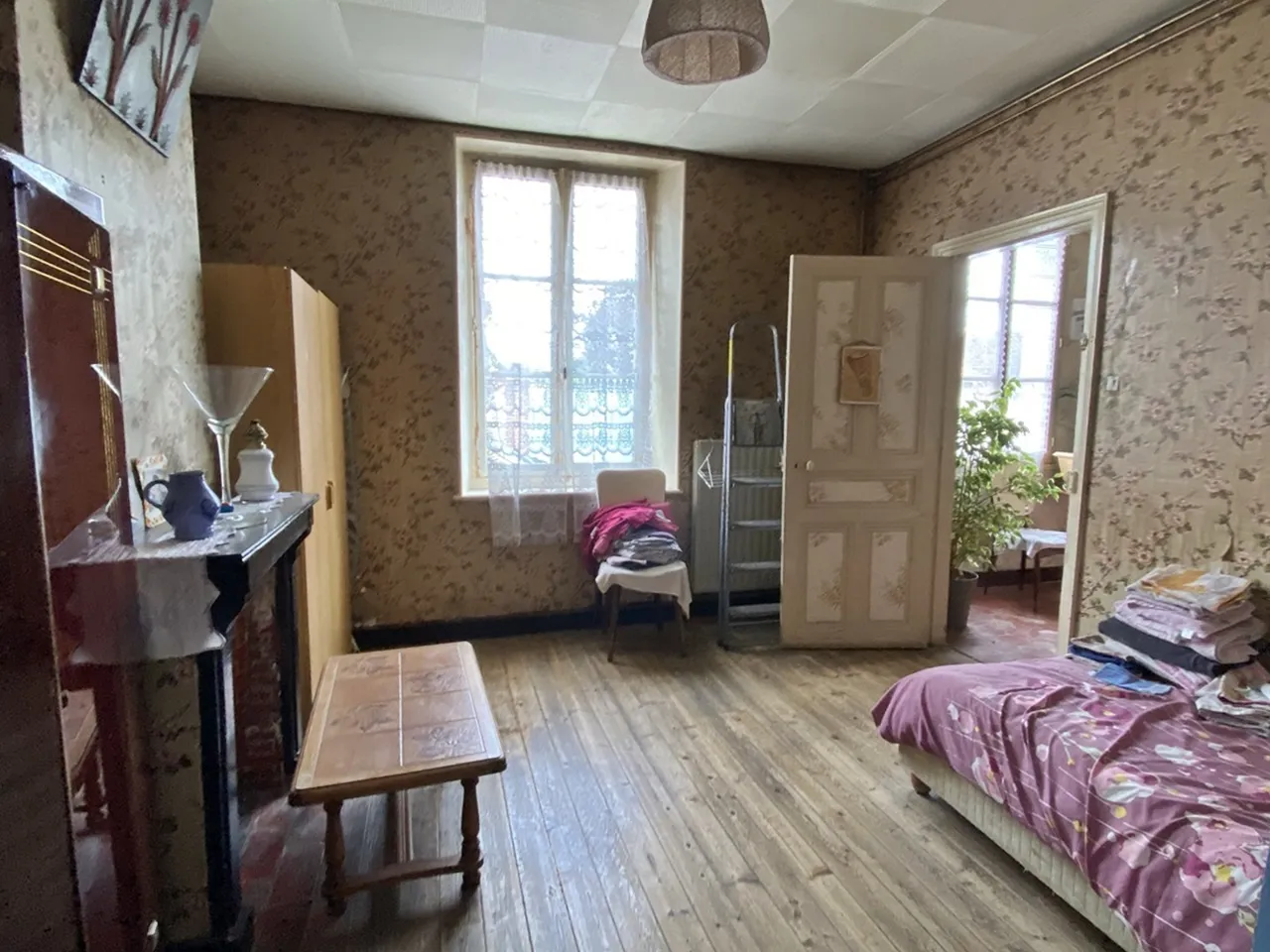 Maison de bourg à rénover entièrement - Région Provins 
