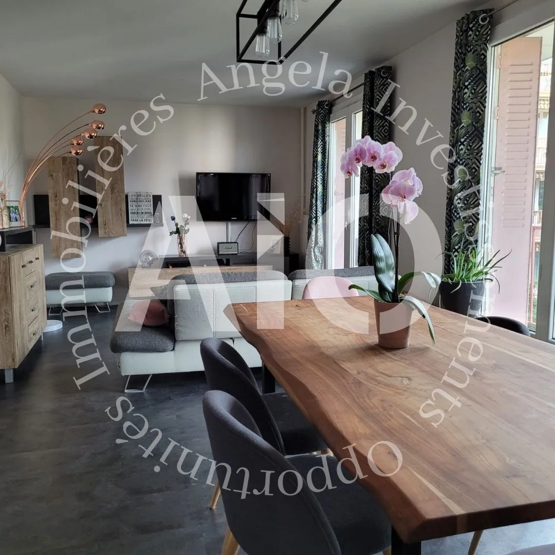 Grand appartement T4 dans la ville de Bron 
