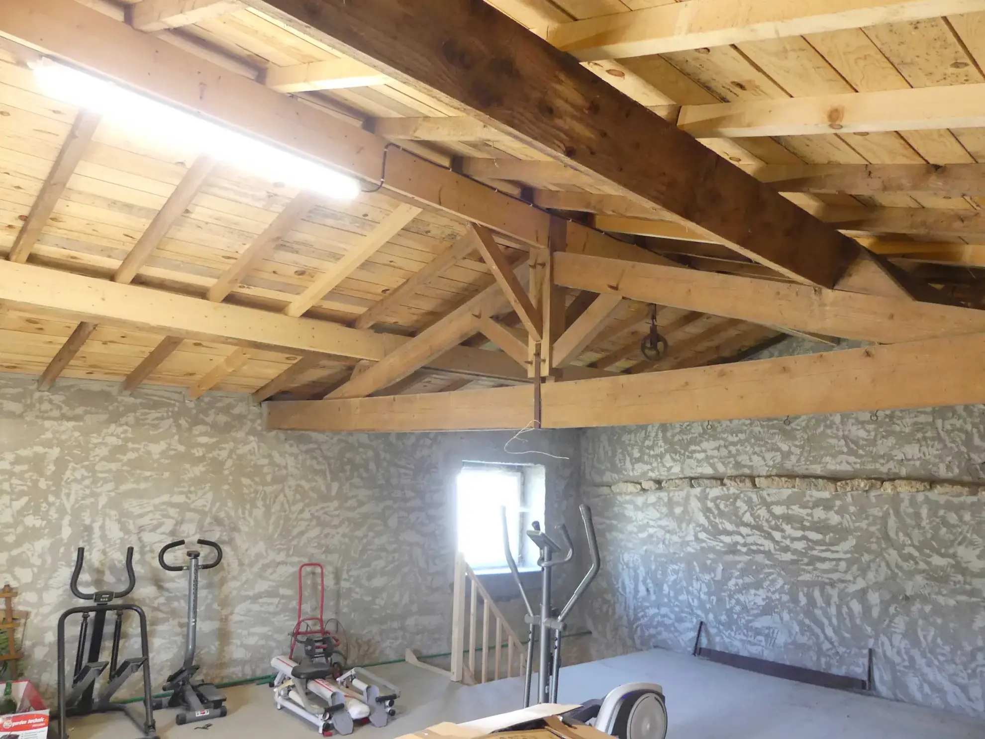 Maison de Village+Garage+Atelier et combles à Vandre 