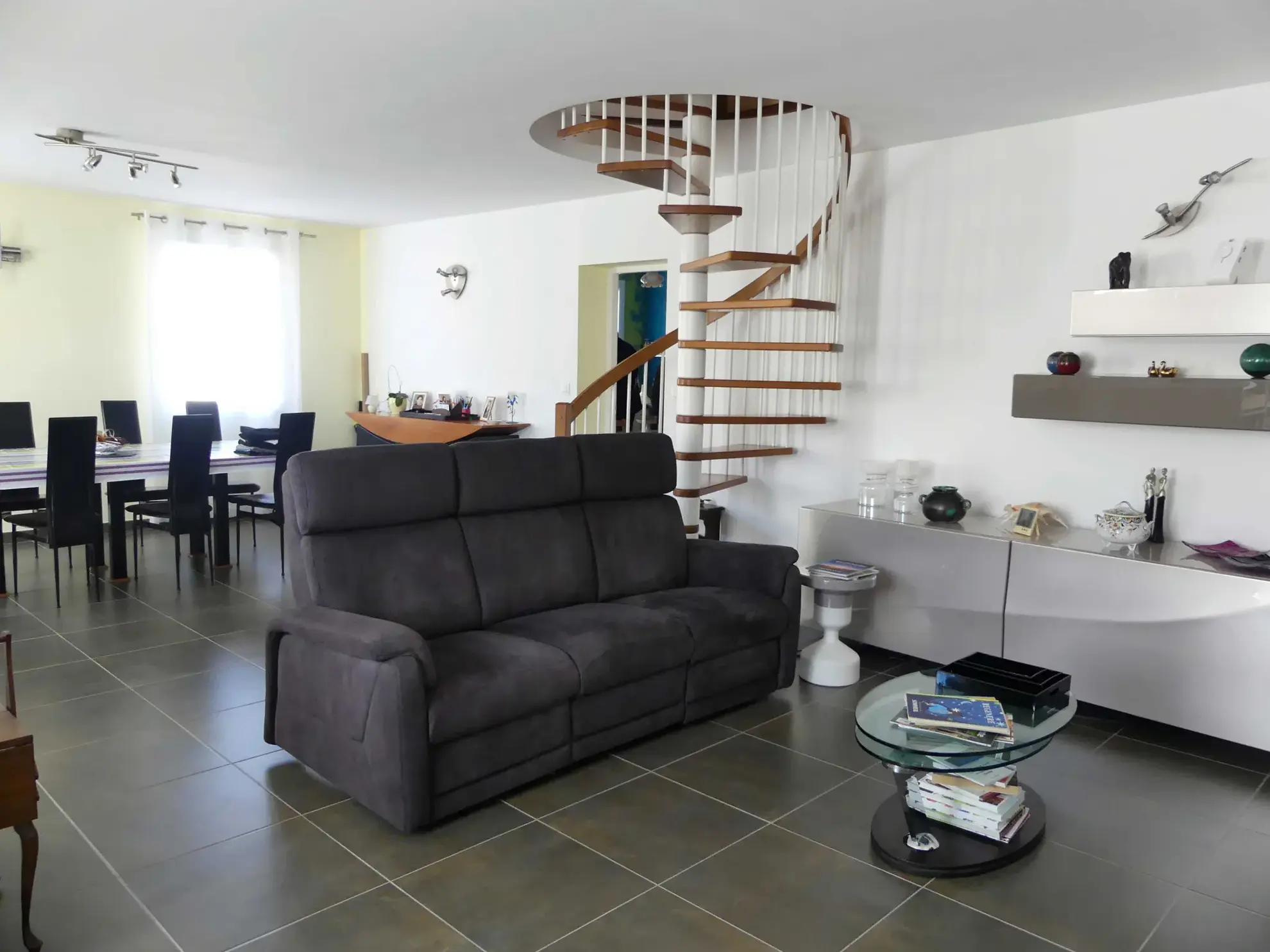 Maison de Village+Garage+Atelier et combles à Vandre 