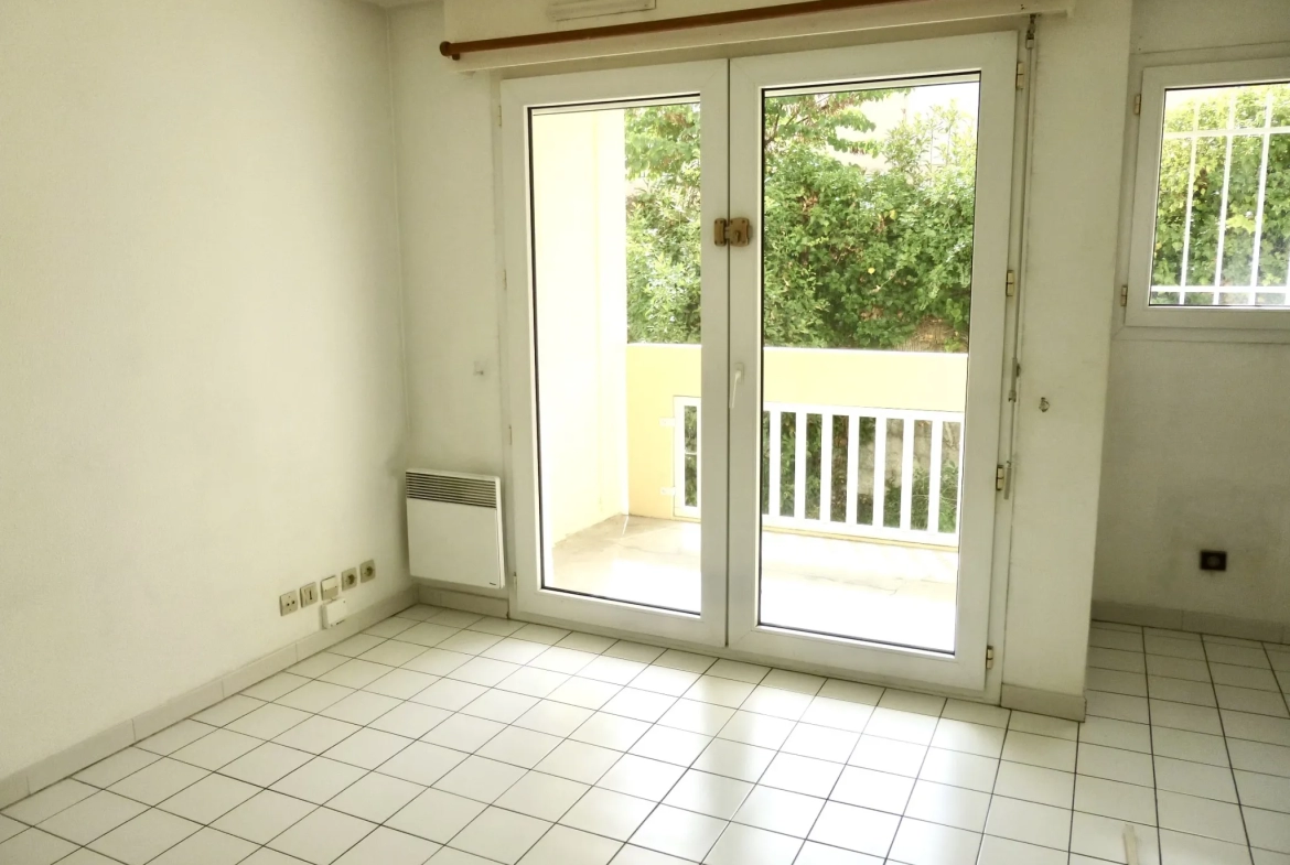 Appartement T1 avec terrasse et stationnement à Montpellier 