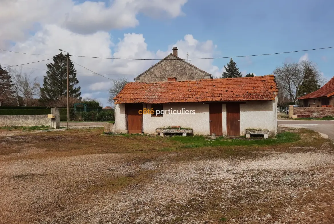 Grande Ferme à Rénover à Chemin 