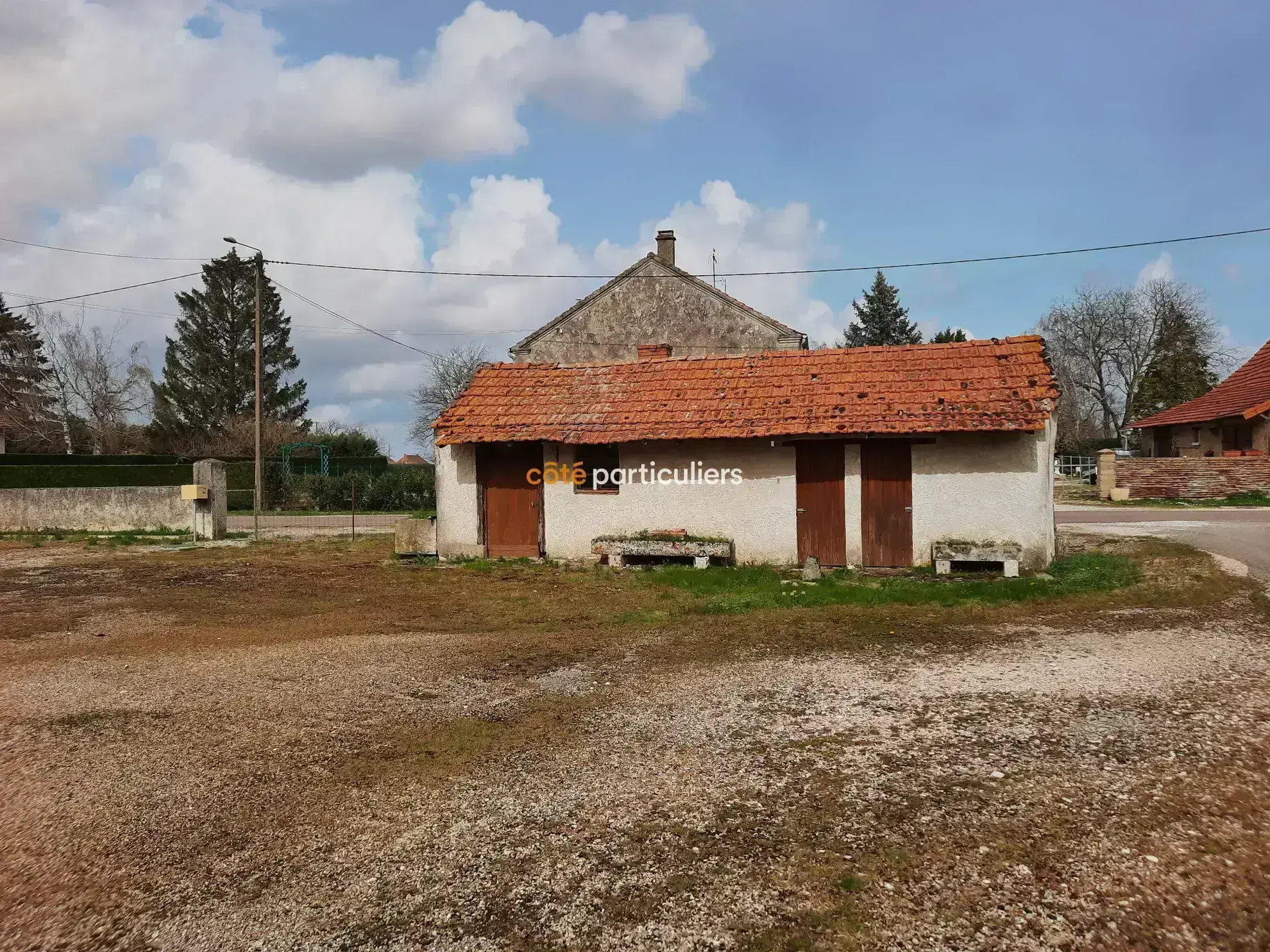 Grande Ferme à Rénover à Chemin 