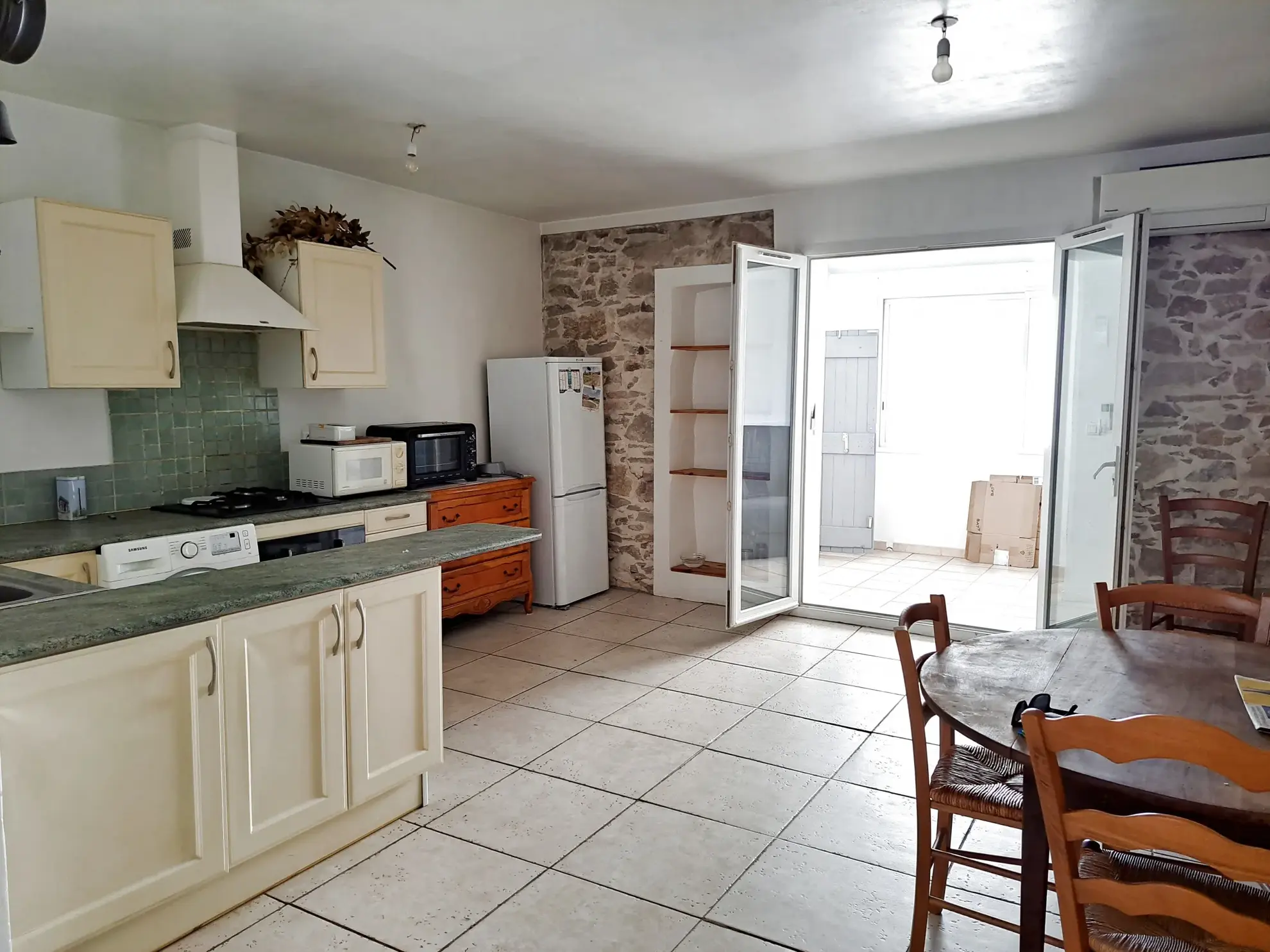 Maison de village à Fuveau avec 2 chambres 