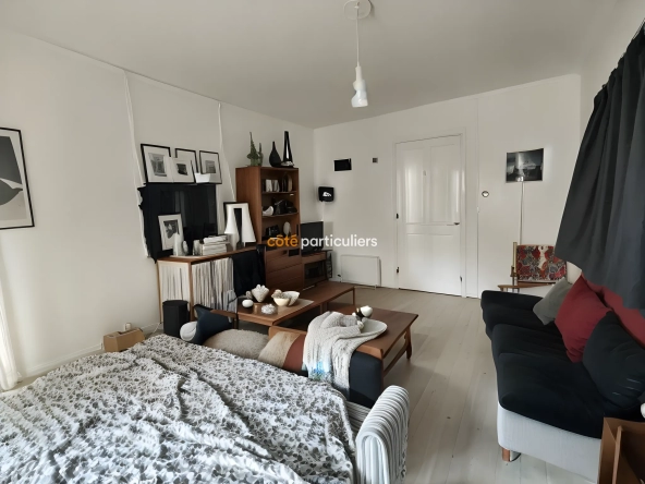 Appartement à Nantes - Place Viarme - Grand Studio Idéalement Situé