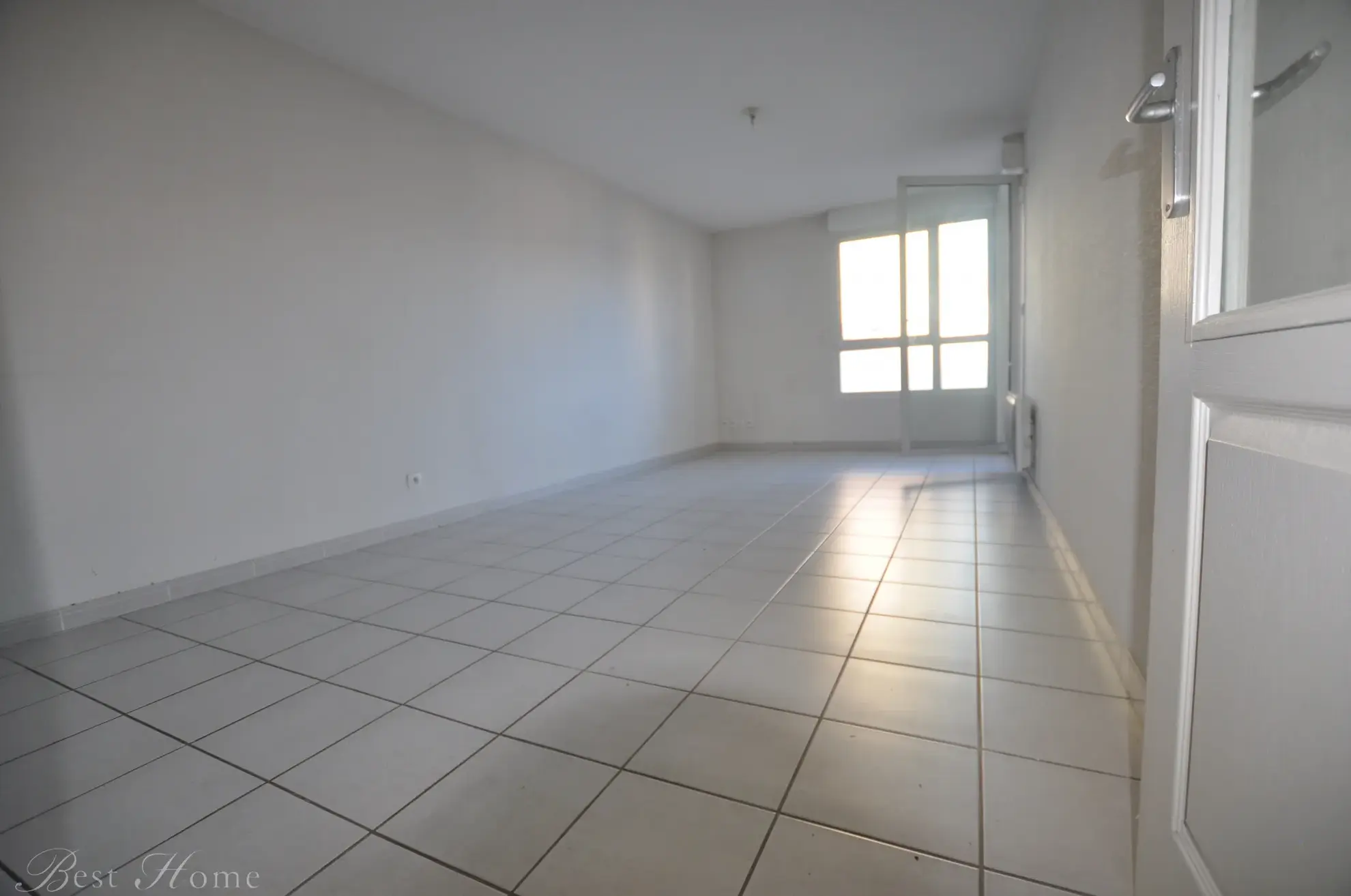 Vente appartement de type 2 avec terrasse à Nîmes 