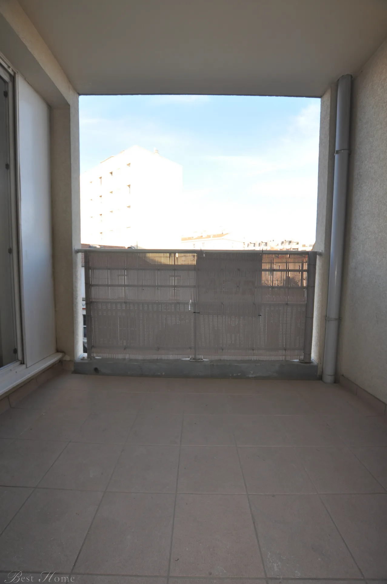 Vente appartement de type 2 avec terrasse à Nîmes 