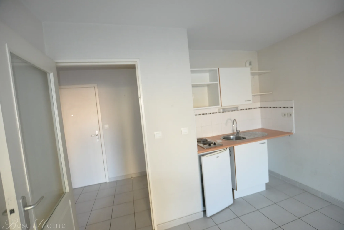 Vente appartement de type 2 avec terrasse à Nîmes 