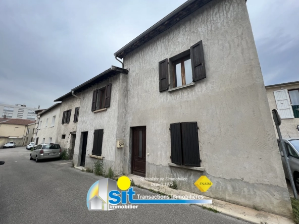 Duplex Apartment in Le Peage De Roussillon - 2 Bedrooms