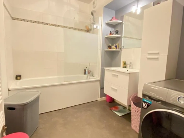 Vente : appartement T3 68m2 à Faches Thumesnil 