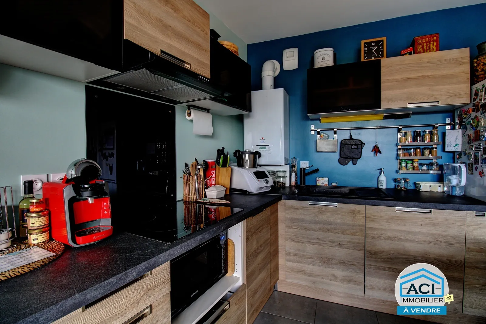 Appartement de T3 avec terrasse et garage à Décines-Charpieu 