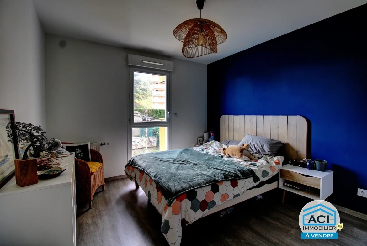 Appartement de T3 avec terrasse et garage à Décines-Charpieu 