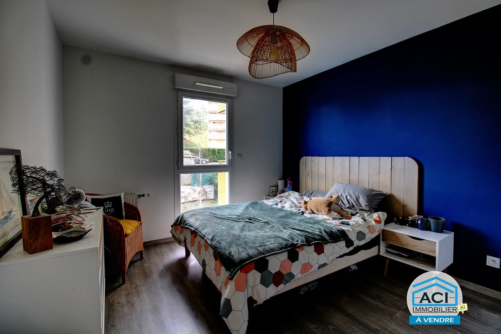 Appartement de T3 avec terrasse et garage à Décines-Charpieu 