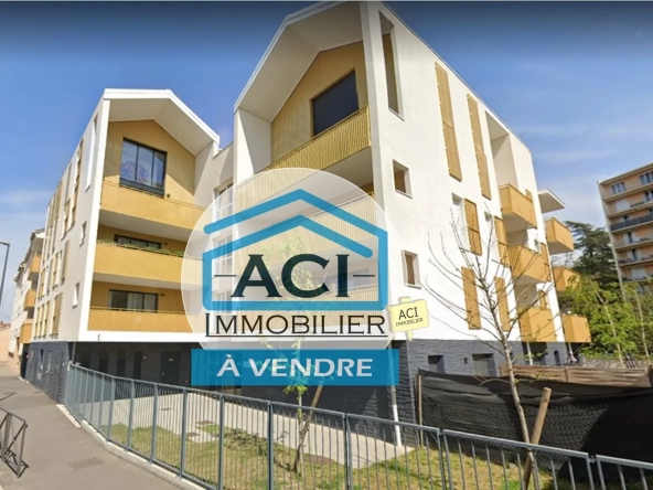 Appartement de T3 avec terrasse et garage à Décines-Charpieu
