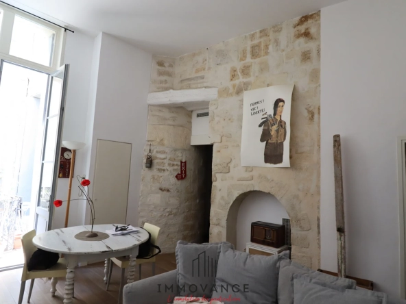 Vente Loft contemporain 59m2 + cour en Centre-historique Montpellier 