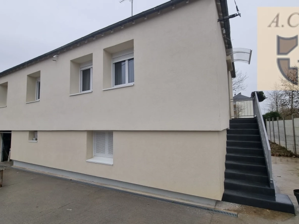Pavillon Rénové à Vendôme avec Jardin Arboré 