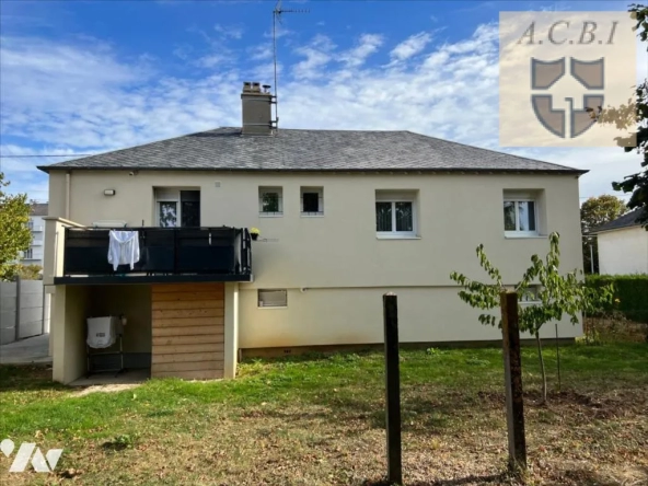 Pavillon Rénové à Vendôme avec Jardin Arboré 