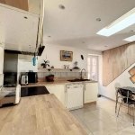 Maison de village rénovée avec jardin à Peynier