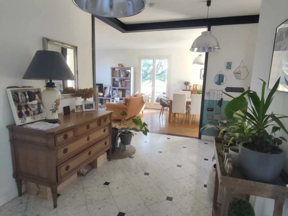 Maison de 250m2 à Langon avec grand parc 
