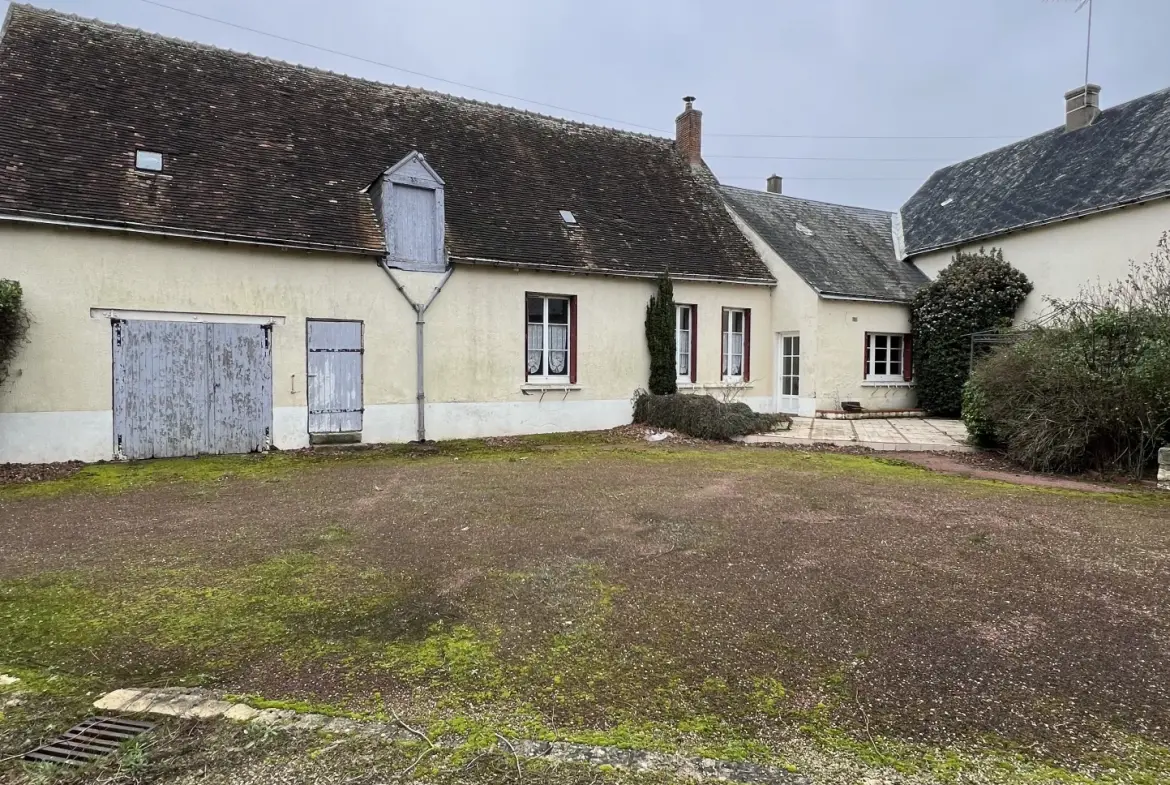 Corps de Ferme de plain pied à Saint Léonard en Beauce 